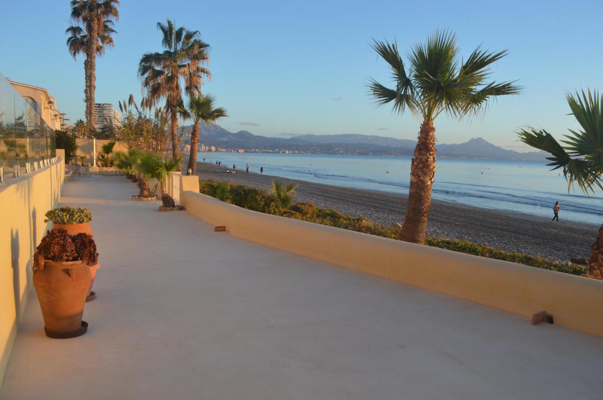 Espectacular Apartamento A Pie De Playa En Chalet Roquetes لقنت المظهر الخارجي الصورة